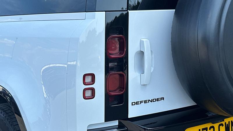 Used Land Rover Defender 2024 for sale - 77339863: Photo 19