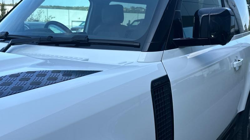 Used Land Rover Defender 2024 for sale - 77339863: Photo 20
