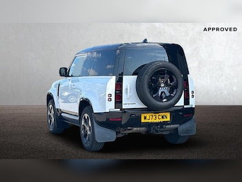 Used Land Rover Defender 2024 for sale - 77339863: Photo