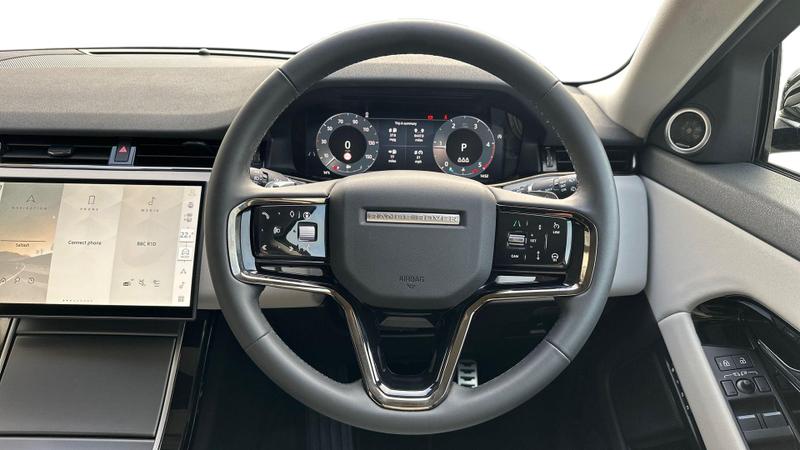 Used Land Rover Range Rover Evoque 2025 for sale - 77403586: Photo 15