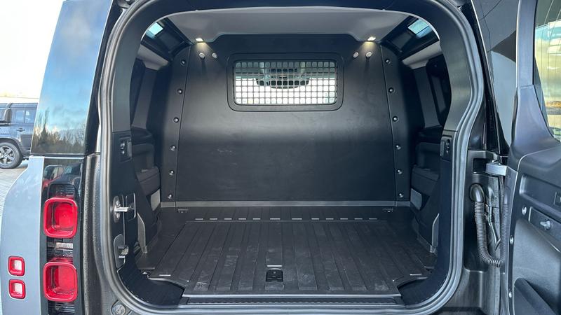 Used Land Rover Defender 2023 for sale - 77339839: Photo 10