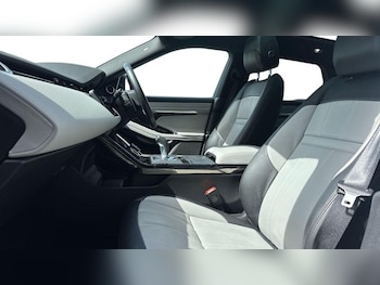 Used Land Rover Range Rover Evoque 2022 for sale - 78352843: Photo