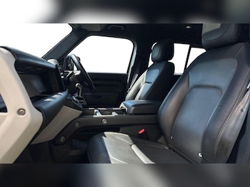 Used Land Rover Defender 2022 for sale - 78628368: Photo