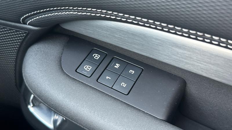 Used Land Rover Discovery 2024 for sale - 77339864: Photo 25