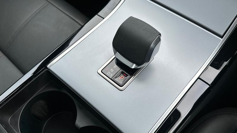 Used Land Rover Range Rover Velar 2024 for sale - 77403585: Photo 13