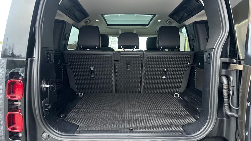 Used Land Rover Defender 2023 for sale - 77403561: Photo 10