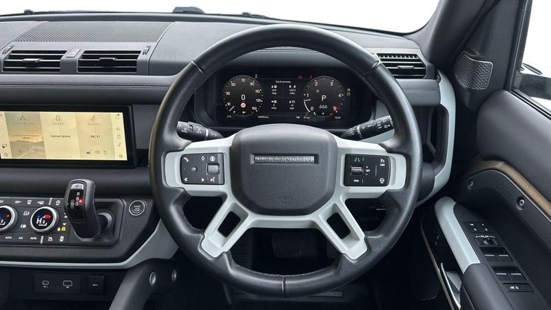 Used Land Rover Defender 2023 for sale - 77403561: Photo 15