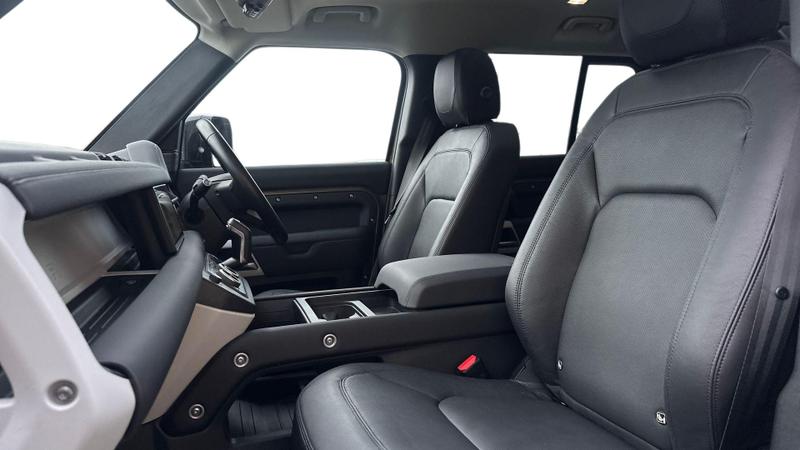 Used Land Rover Defender 2023 for sale - 77403561: Photo 3