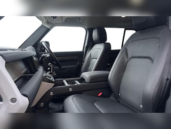 Used Land Rover Defender 2023 for sale - 77403561: Photo