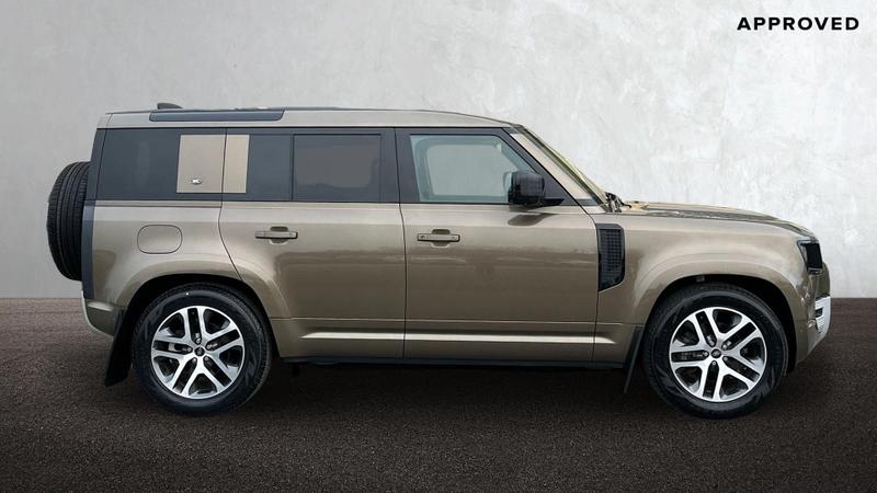 Used Land Rover Defender 2023 for sale - 77403561: Photo 5