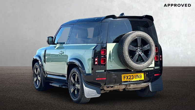 Used Land Rover Defender 2023 for sale - 77983635: Photo 2