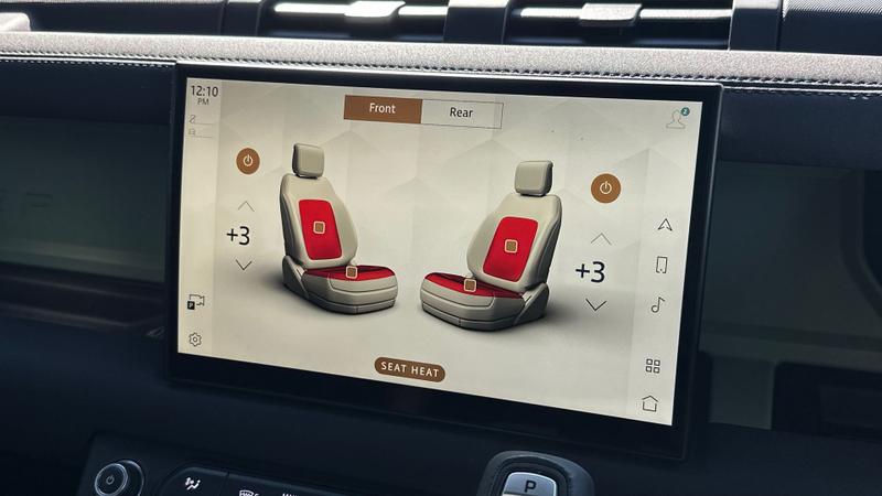 Used Land Rover Defender 2023 for sale - 77983635: Photo 22