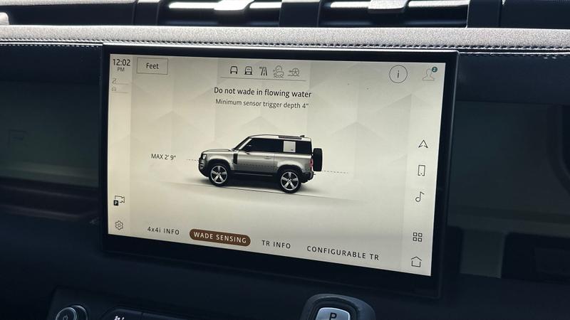 Used Land Rover Defender 2023 for sale - 77983635: Photo 30