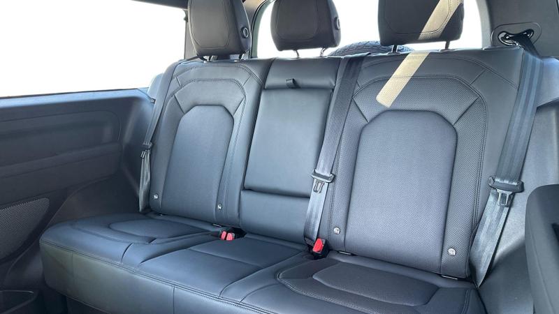 Used Land Rover Defender 2023 for sale - 77983635: Photo 4