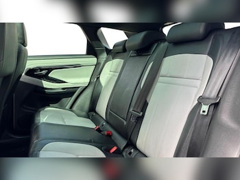 Used Land Rover Range Rover Evoque 2023 for sale - 78867888: Photo