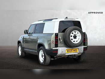 Used Land Rover Defender 2025 for sale - 78400212: Photo