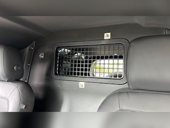 Used Land Rover Defender 2025 for sale - 78400212: Photo