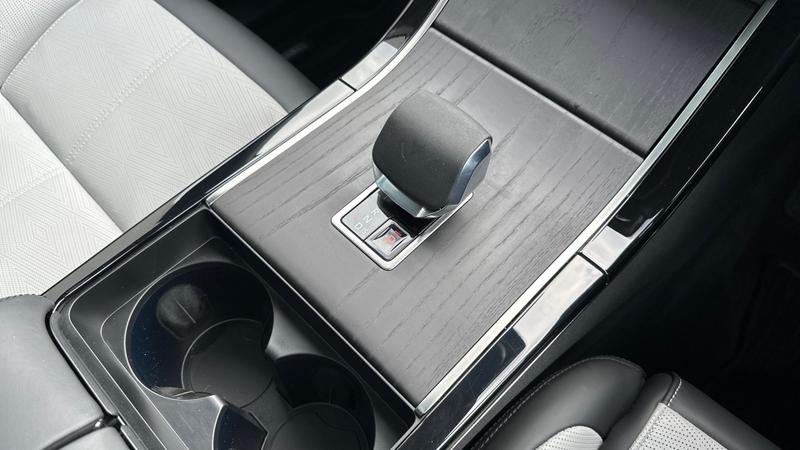 Used Land Rover Range Rover Velar 2025 for sale - 77339868: Photo 13