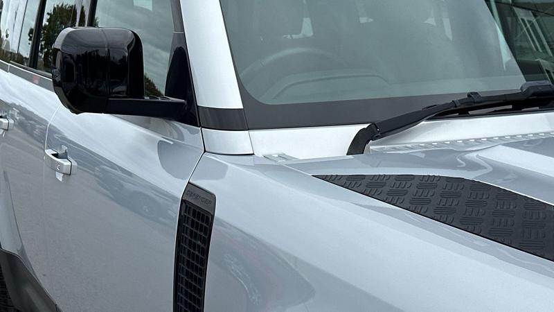 Used Land Rover Defender 2021 for sale - 77339860: Photo 20