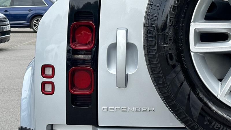 Used Land Rover Defender 2021 for sale - 77339860: Photo 26