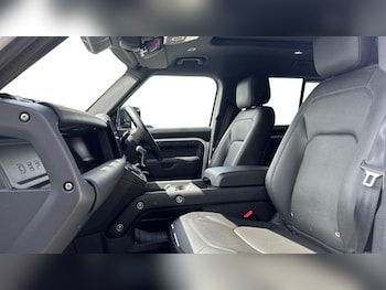 Used Land Rover Defender 2024 for sale - 79329908: Photo