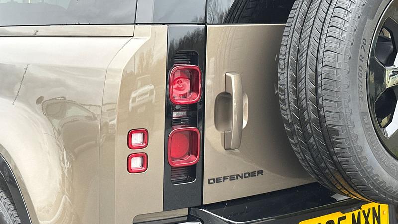 Used Land Rover Defender 2025 for sale - 77339838: Photo 19