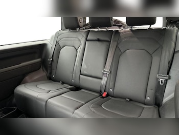 Used Land Rover Defender 2025 for sale - 77339838: Photo