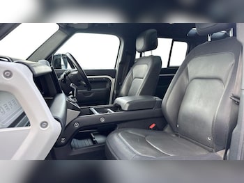 Used Land Rover Defender 2024 for sale - 79329907: Photo