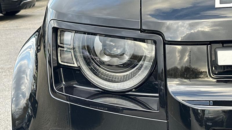 Used Land Rover Defender 2023 for sale - 77339866: Photo 17