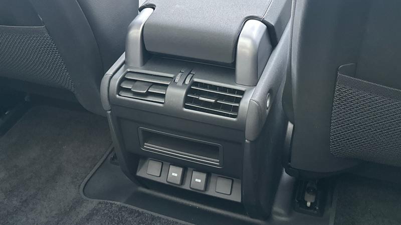 Used Land Rover Defender 2023 for sale - 77339866: Photo 18