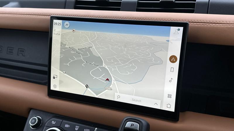 Used Land Rover Defender 2024 for sale - 77983634: Photo 11