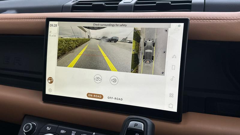 Used Land Rover Defender 2024 for sale - 77983634: Photo 12