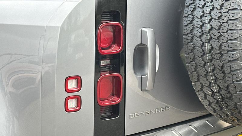 Used Land Rover Defender 2024 for sale - 77983634: Photo 19