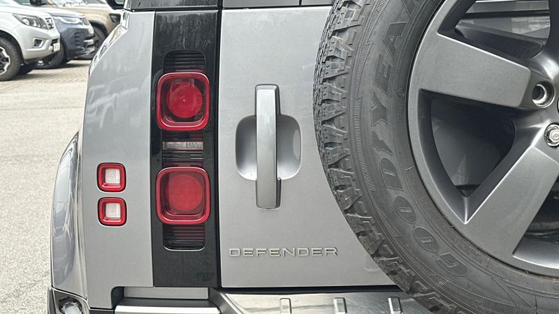 Used Land Rover Defender 2024 for sale - 77983634: Photo 26