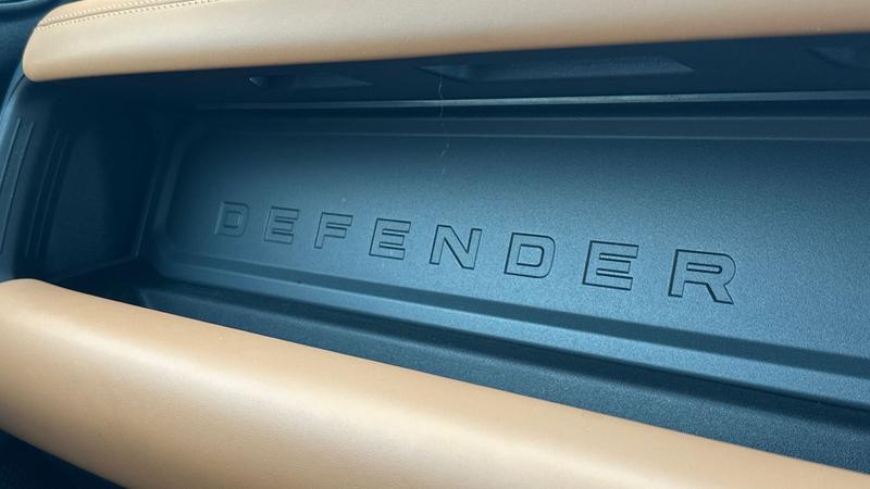 Used Land Rover Defender 2024 for sale - 77983634: Photo 34