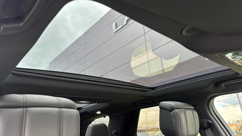 Used Land Rover Discovery 2023 for sale - 77403563: Photo 21