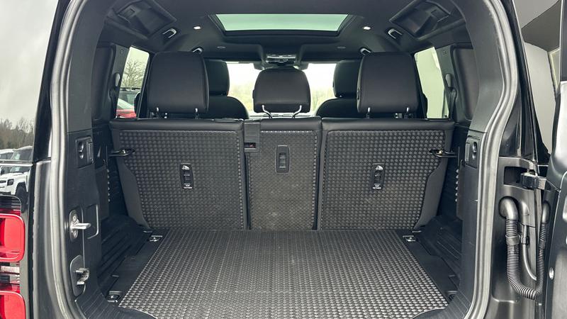Used Land Rover Defender 2022 for sale - 77983639: Photo 10