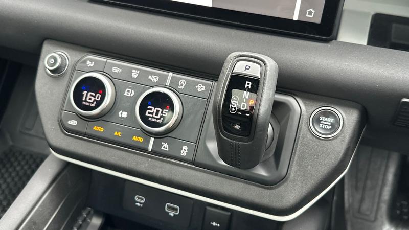 Used Land Rover Defender 2022 for sale - 77983639: Photo 13