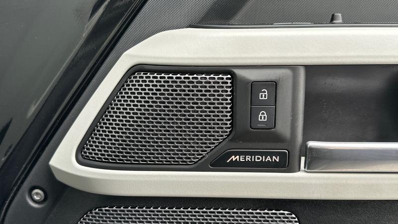 Used Land Rover Defender 2022 for sale - 77983639: Photo 24