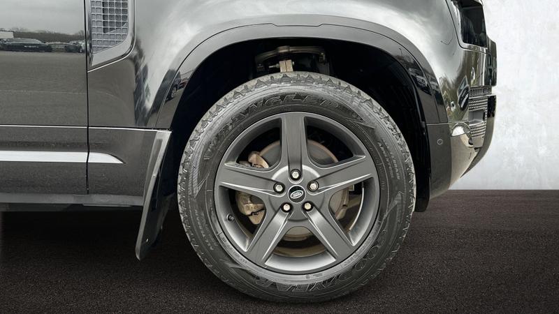 Used Land Rover Defender 2022 for sale - 77983639: Photo 8