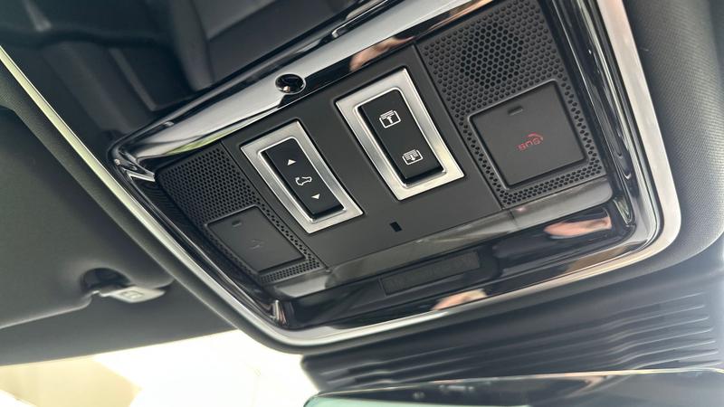 Used Land Rover Range Rover Velar 2025 for sale - 77901184: Photo 23