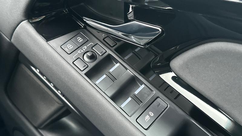 Used Land Rover Range Rover Evoque 2024 for sale - 77339844: Photo 25
