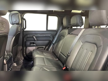 Used Land Rover Defender 2021 for sale - 78698341: Photo