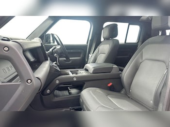 Used Land Rover Defender 2023 for sale - 79516077: Photo