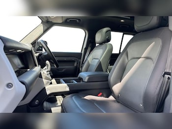 Used Land Rover Defender 2024 for sale - 79193412: Photo