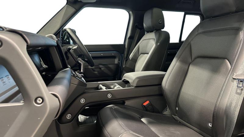 Used Land Rover Defender 2025 for sale - 77339823: Photo 3