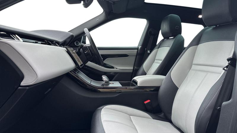 Used Land Rover Range Rover Evoque 2025 for sale - 77339857: Photo 3