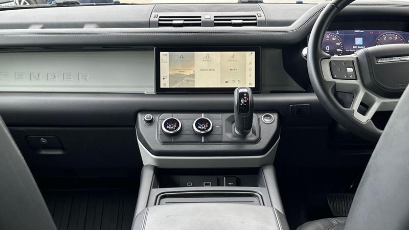 Used Land Rover Defender 2021 for sale - 77718668: Photo 14