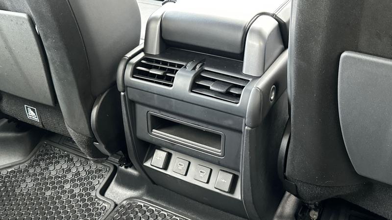 Used Land Rover Defender 2021 for sale - 77718668: Photo 18