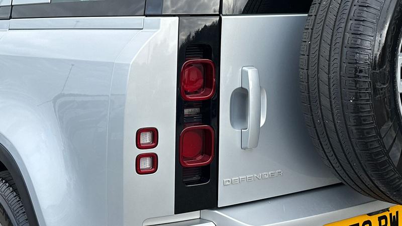 Used Land Rover Defender 2021 for sale - 77718668: Photo 19
